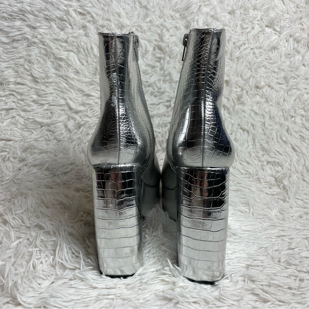 Bionic Babe Platform Boots Lady Godiva Dolls Kill NWOB Silver Metallic Booties - Picture 3 of 10